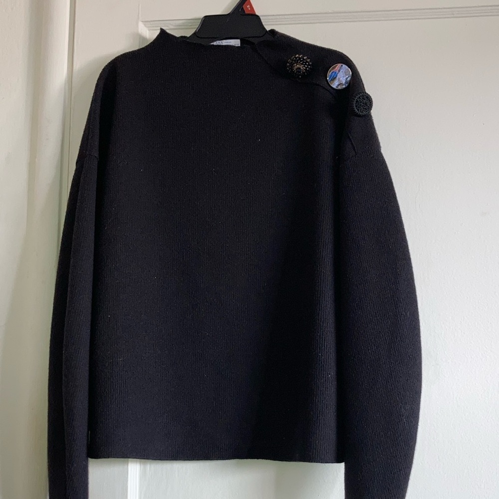 Zara Black Crewneck Sweater Minimalist Design